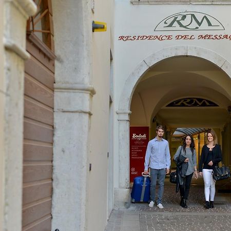 Residence Del Messaggero Rovereto  Exteriör bild