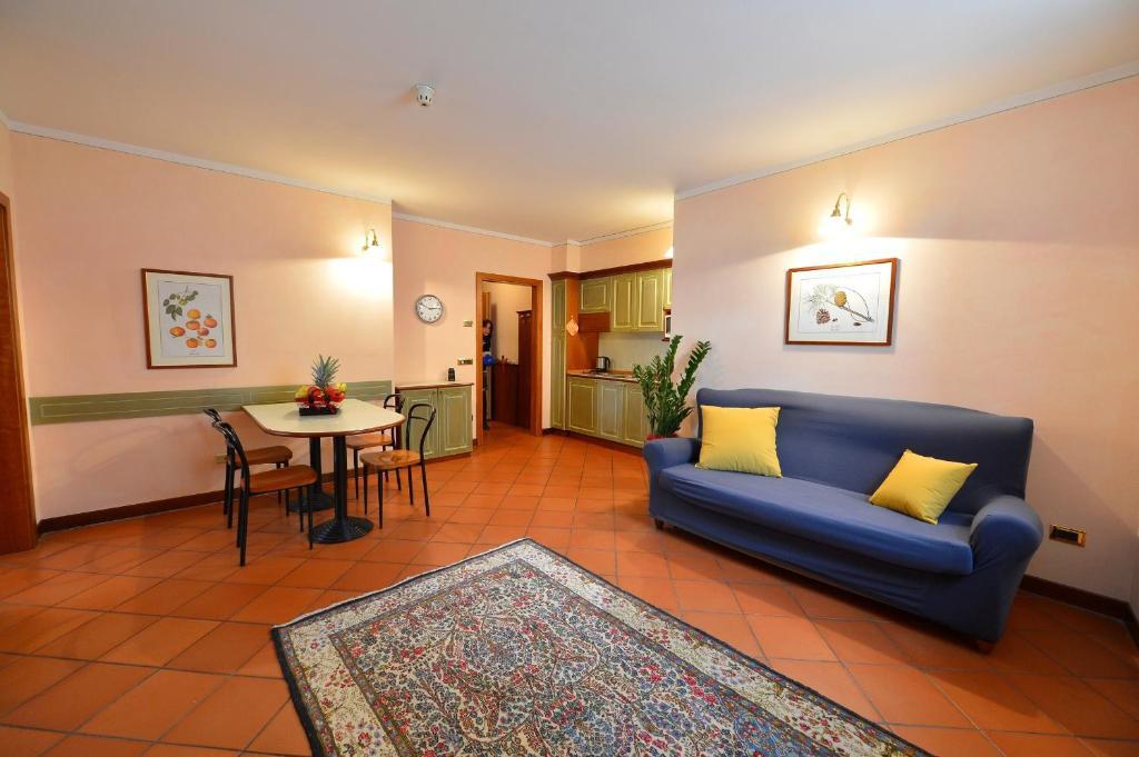 Residence Del Messaggero Rovereto  Rum bild