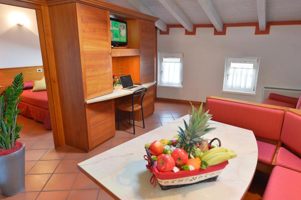 Residence Del Messaggero Rovereto  Rum bild